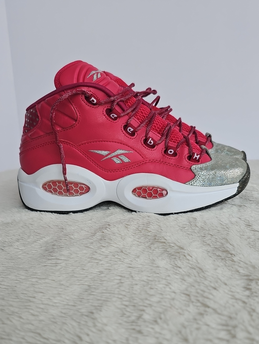 Reebok Question Mid Red Glitter Toe Allen Iverson Sneakers Size 7.5